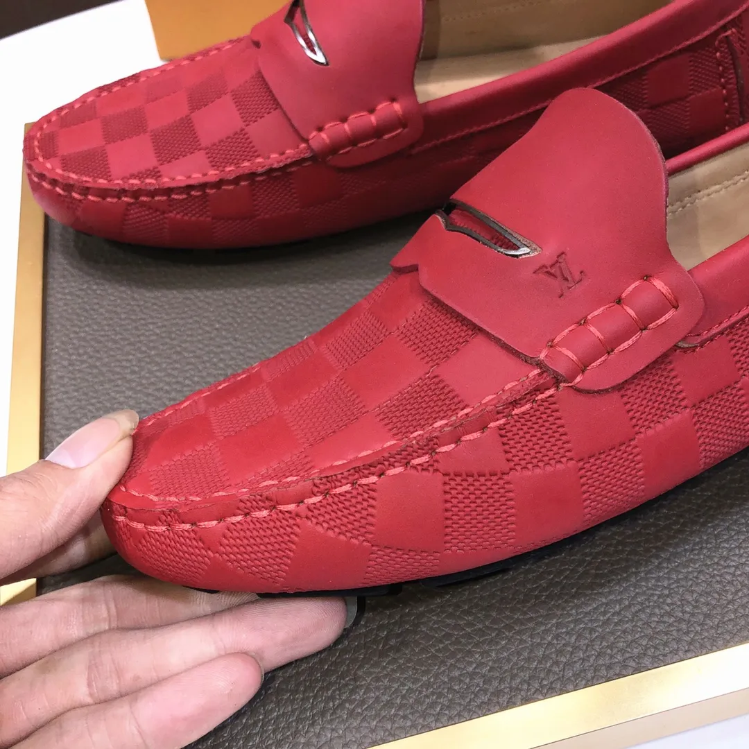 Men's men's shoes 💰420💰 [LV Doudou shoes] (water-dyed cowhide lining) new model is on the market, available on the official website. The new Doudou shoes are processed into single-color materials, and the uppers are made of imported cowhide material. The body of the shoe is fully hemmed with mark thread, and is lined with imported original cowhide leather. The elegant shoe shape is super suitable for all-matching, and the size is 38-44.